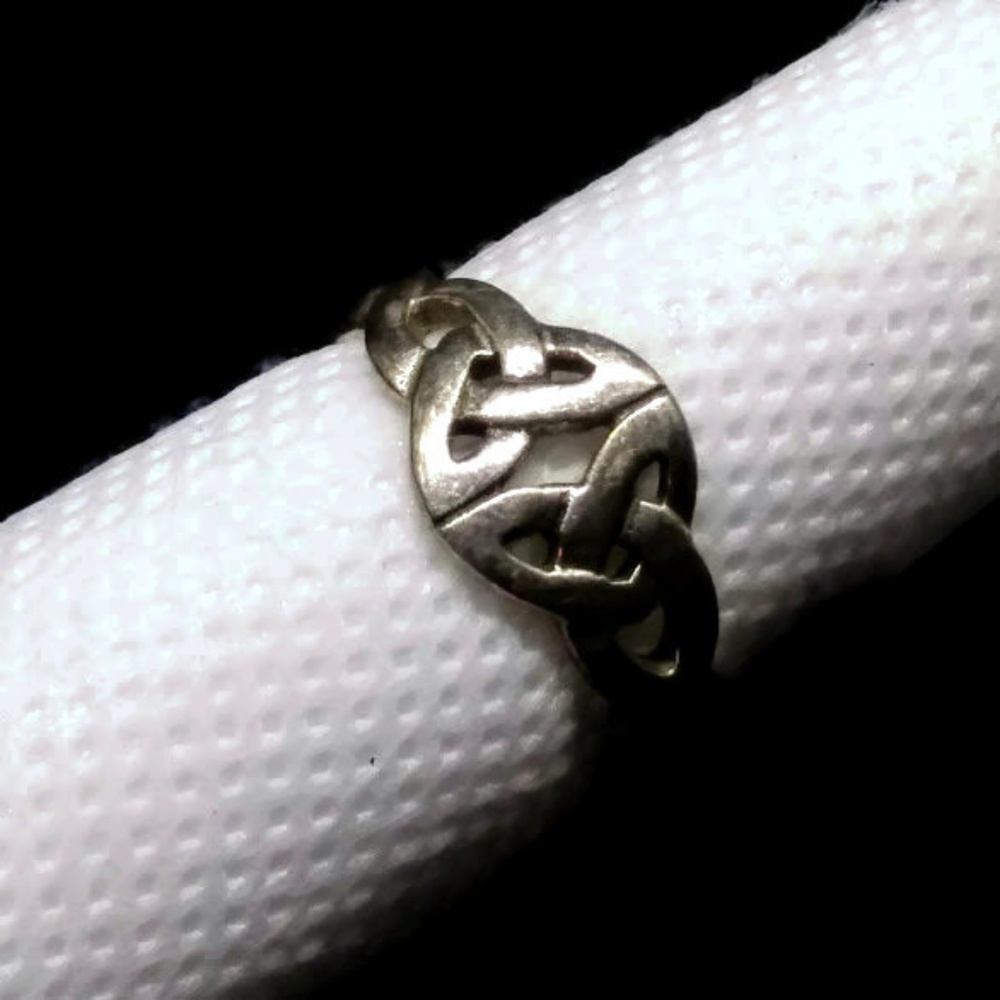 Celtic Knot Ring Vintage Sterling Silver 6.0-6.5